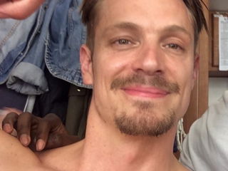 Link by nakedmalecelebs with the username @nakedmalecelebs,  September 3, 2019 at 9:53 PM and the text says 'Joel Kinnaman Nude Photos & Uncensored Scenes ( NSFW! ) #Hanna #AlteredCarbon #MaleCelebs'