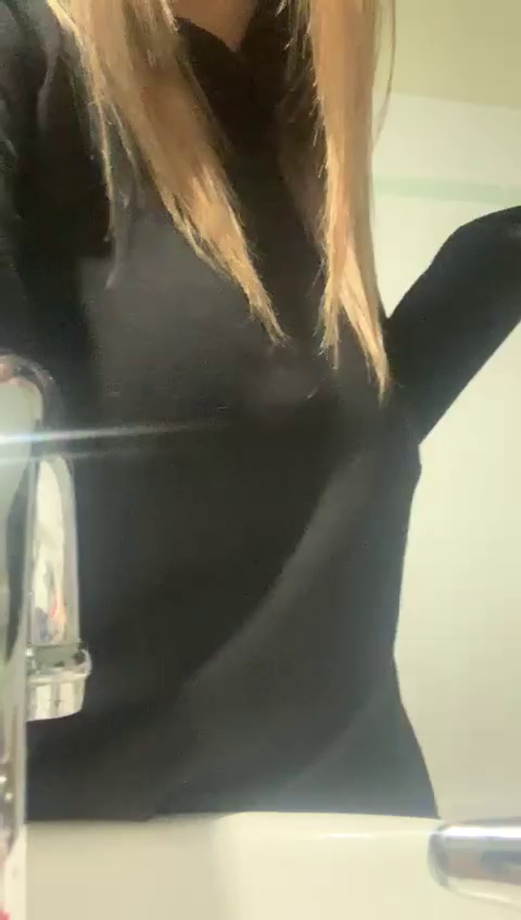Shared Video by Hot Girls Only with the username @sparkynicm, who is a verified user,  September 10, 2019 at 12:17 PM