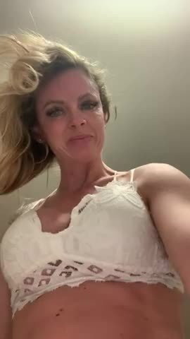 Video by spreading-beauties with the username @spreading-beauties,  June 7, 2021 at 3:16 PM. The post is about the topic Spreading Milfs &Matures and the text says ''