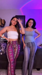 Video by BootyOnline with the username @BootyOnline,  August 2, 2022 at 12:10 AM. The post is about the topic Leggings and Yoga Pants and the text says '#twerking in #leggings'