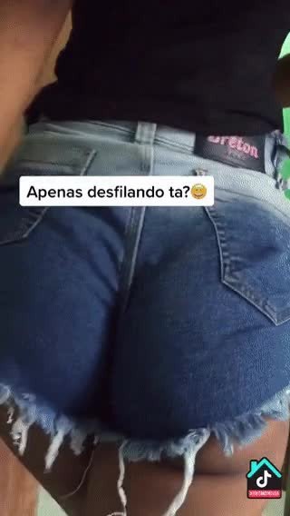 Video by alexisdecker with the username @alexisdecker,  October 26, 2023 at 1:38 PM. The post is about the topic Lovely Butts and the text says 'Wanna see more papi? ..'