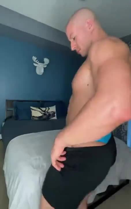 Shared Video by BubbleButtSir with the username @BubbleButtSir, who is a verified user,  May 1, 2024 at 6:40 PM. The post is about the topic ASSSSSSSsssssss !