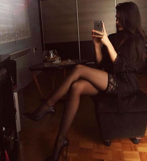 Photo by Jenniferheels with the username @Jenniferheels,  March 4, 2019 at 7:45 AM. The post is about the topic Short Skirts and the text says ''