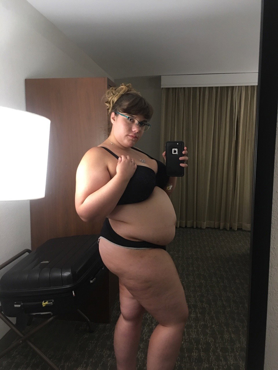 Photo by Cellulite & Pawg with the username @Cellulite,  January 6, 2019 at 6:06 PM and the text says 'BBW! #cellulite #bbw #thick #chubby'