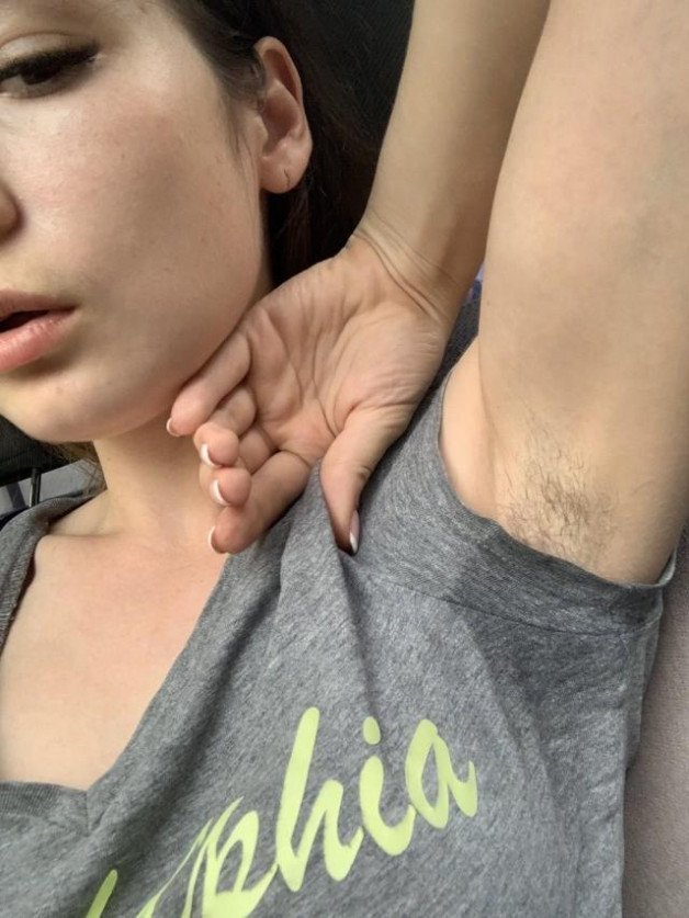Photo by MaxMeen♨️ with the username @MaxMeen,  December 7, 2023 at 5:19 PM. The post is about the topic Stinky and Sweaty and the text says 'when she raises her arm and releases her fragrance ...
#sweaty #stinky #smell #sniff #armpits #sweatyArmpits #pheromone'