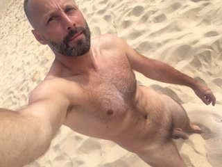 Photo by JeanCockteau with the username @JeanCockteau,  August 16, 2020 at 10:10 PM. The post is about the topic Mr. Sand Man and the text says ''