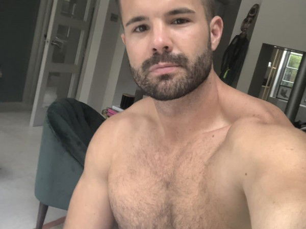 Link by nakedmalecelebs with the username @nakedmalecelebs,  February 26, 2019 at 6:39 PM. The post is about the topic Gay and the text says 'Simon Dunn leaked dick pics! #SimonDunn #DickPics #MaleCelebrities'