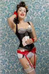 Photo by RedandBrunetteLez with the username @mommaandrea,  April 10, 2024 at 10:02 PM. The post is about the topic Pinup Dolls