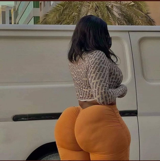 Photo by BootyOnline with the username @BootyOnline,  October 9, 2022 at 4:02 AM. The post is about the topic Big Black Booty and the text says '#thicc #bigass #blackwoman #thickthighs'