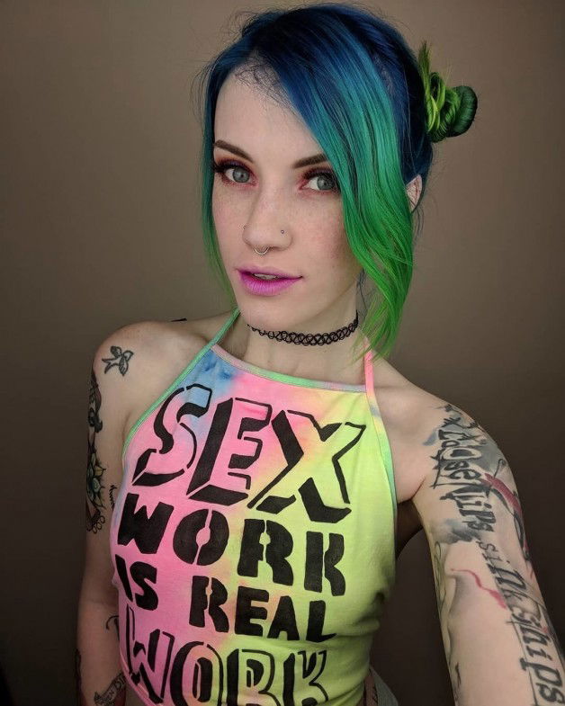 Link by Devynsdogg with the username @Devynsdogg,  April 28, 2019 at 7:46 AM. The post is about the topic Tattoo and the text says 'True that!  #babes #girlswithneonhair #suicidegirls #sexyfemales #altmodels #fetish..'