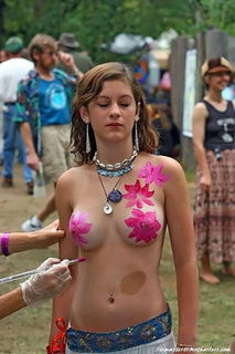 Shared Photo by Procrasturbator with the username @Procrasturbator,  November 18, 2023 at 6:45 PM. The post is about the topic Bodypainting Girl