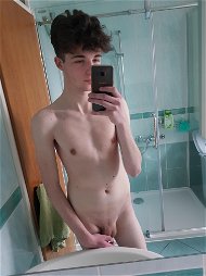 Photo by GayPorn with the username @GayPorn,  April 16, 2019 at 7:11 PM and the text says 'zhjitbjkqls21.jpg'