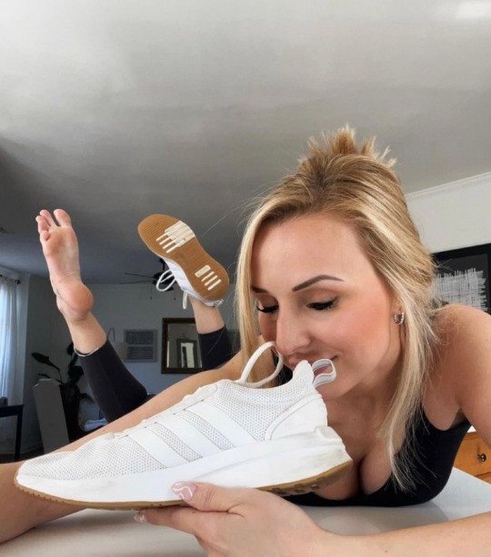 Photo by MaxMeen♨️ with the username @MaxMeen,  April 3, 2024 at 8:31 PM. The post is about the topic Stinky and Sweaty and the text says 'The shoe still exudes the foot fragrance 
#sweaty #stinky #smell #sniff #feet #foot #shoes'