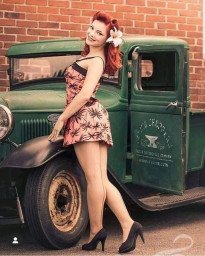 Photo by RedandBrunetteLez with the username @mommaandrea,  April 28, 2024 at 6:24 PM. The post is about the topic Pinup Dolls