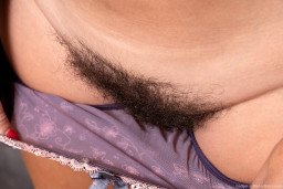 Shared Photo by MaxMeen♨️ with the username @MaxMeen,  April 19, 2024 at 6:44 PM. The post is about the topic Chatte naturelle and the text says '#HairyPussy'