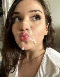 Photo by Cum and Gals with the username @Cum-and-Gals,  April 5, 2022 at 3:19 AM. The post is about the topic Cum Sluts and the text says '#facial #brunette #kiss #nonnude #amateur'