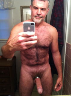 Photo by dads-on-dads-on-dads with the username @discount,  February 17, 2019 at 6:18 PM and the text says ''