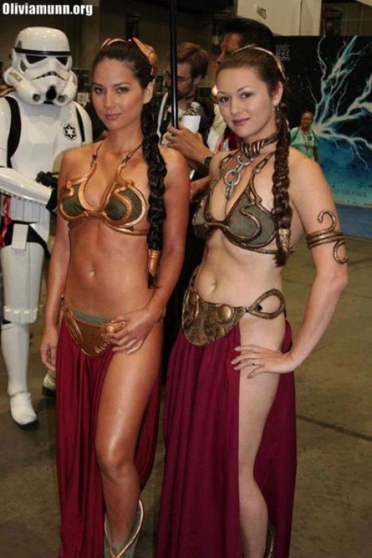 Photo by Rotter8 with the username @Rotter8, posted on September 7, 2020 and the text says '#princessleia #SlaveLeia'