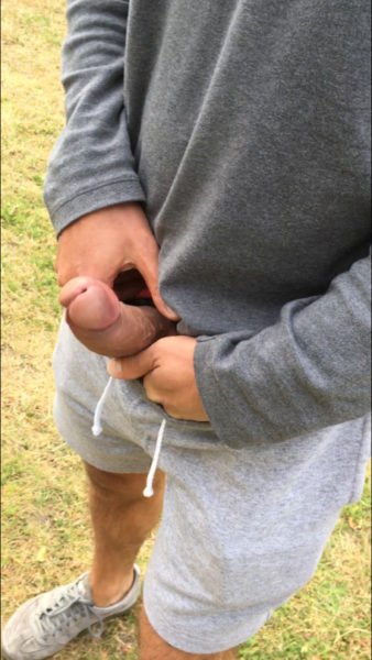 Photo by BuddyBate with the username @BuddyBate,  February 26, 2019 at 11:39 AM and the text says 'He jogged past the guy once and had to double back to make sure it was a little BuddyBate button on the guy's ball cap. As soon as he knew he started jogging alongside him, mentioning the discreet little logo. Moments later they were heading off the path..'