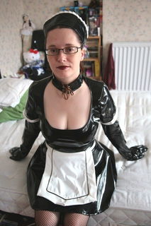 Photo by LatexViper with the username @LatexViper,  May 6, 2019 at 3:57 AM. The post is about the topic SecretaryCollaredGlassesGirls and the text says '#latex #collared #maid'