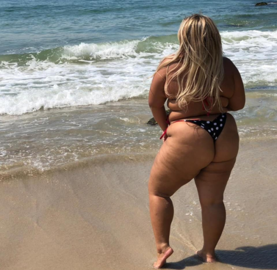 Photo by Cellulite & Pawg with the username @Cellulite,  February 25, 2019 at 2:01 AM and the text says 'BBW on the beach! #bbw #beach #bikini #thick #chubby'