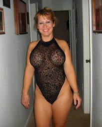Photo by lindasmujeres with the username @lindasmujeres,  March 19, 2021 at 8:10 AM. The post is about the topic MILF and the text says ''