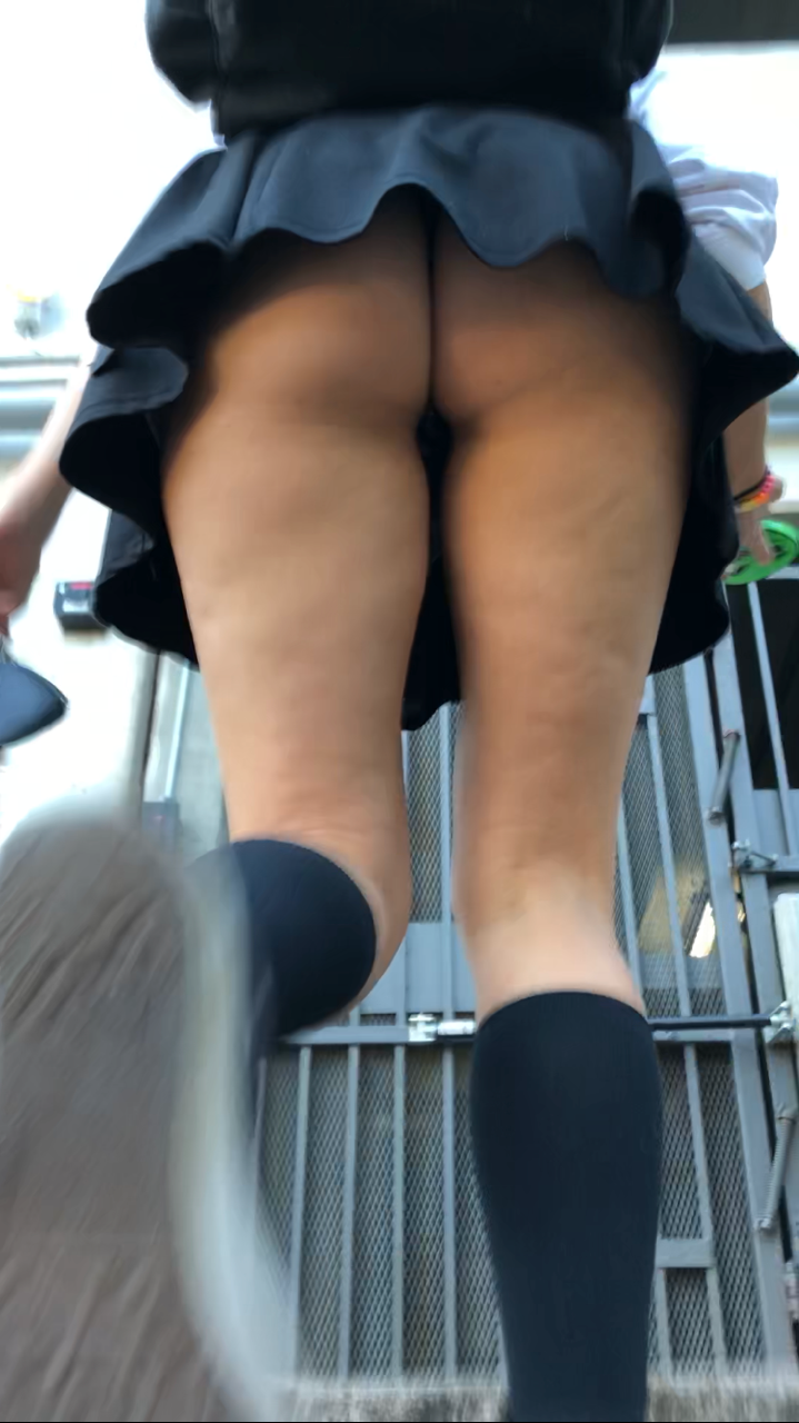 Photo by Daddy David with the username @Daddieswatchingyou,  March 31, 2020 at 2:48 PM. The post is about the topic Upskirt and the text says ''