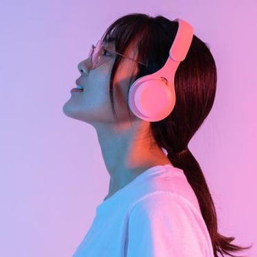 Girls Wearing Headphones -Girls wearing headphones