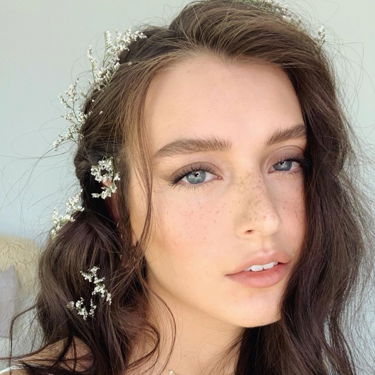 Jessica Clements 