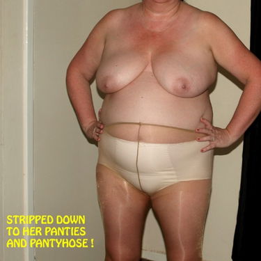 STRIP DENISE44F NAKED 8 -MY BIG TITS WIFE DENISE44F VER…