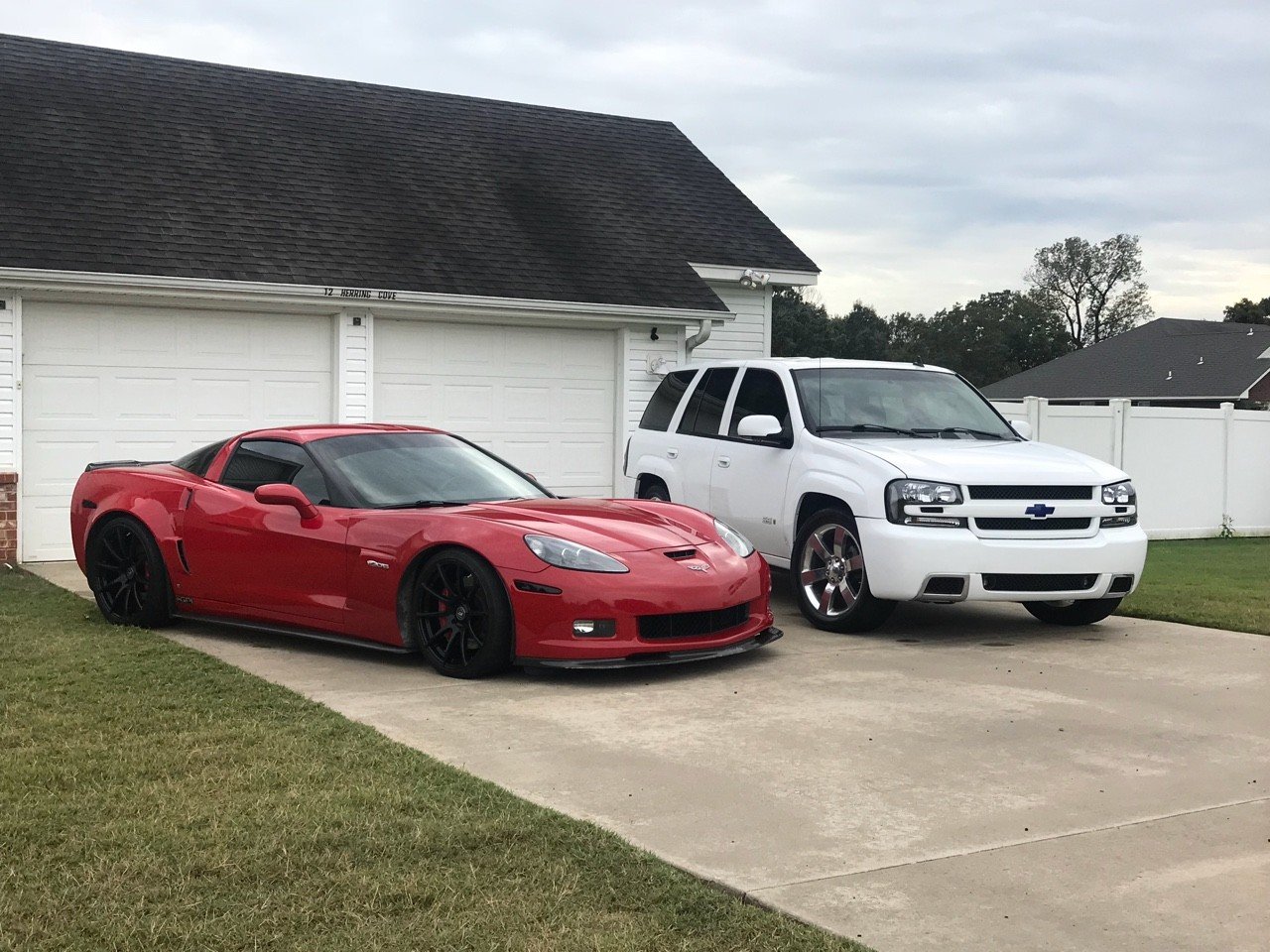 Photo by Tmason201 with the username @Tmason201,  November 15, 2017 at 7:33 AM and the text says 'Added a ss to the lineup. #corvette  #tbss  #  #sexy  #russellville'