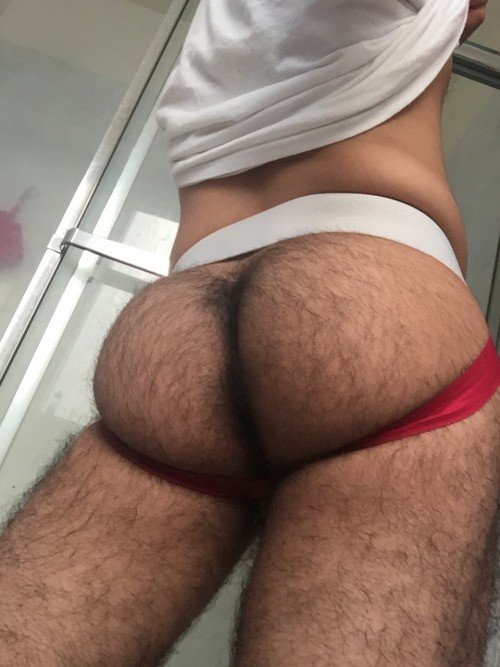Photo by Smitty with the username @Resol702,  October 1, 2020 at 3:40 PM. The post is about the topic male ass cracks are so fantastic