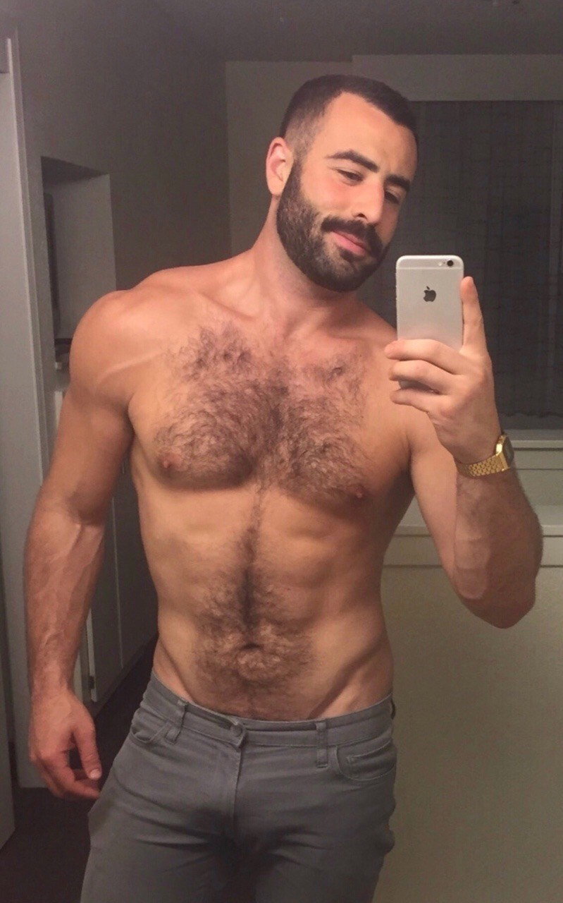 Photo by Smitty with the username @Resol702,  January 28, 2019 at 5:33 AM. The post is about the topic Gay Hairy Men