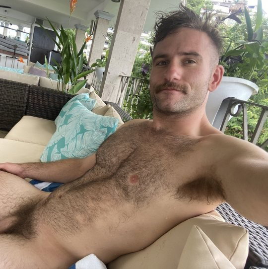 Photo by Smitty with the username @Resol702,  November 18, 2020 at 5:17 PM. The post is about the topic Gay Hairy Armpits