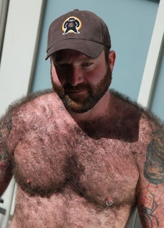 Photo by Smitty with the username @Resol702,  December 27, 2019 at 9:06 PM. The post is about the topic Hairy bears