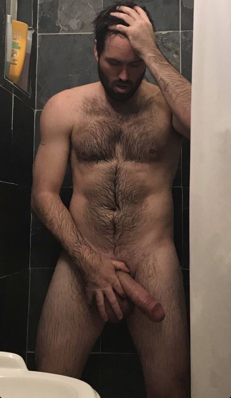 Photo by Smitty with the username @Resol702,  February 13, 2019 at 8:47 PM. The post is about the topic Gay Hairy Men