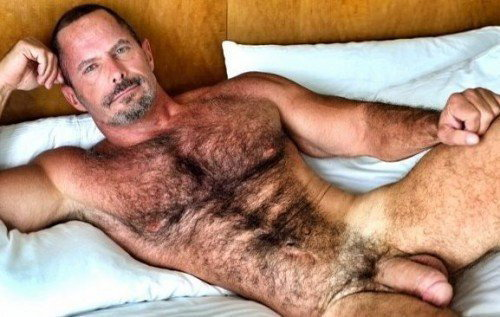 Photo by Smitty with the username @Resol702, posted on March 1, 2021. The post is about the topic Gay Hairy Men
