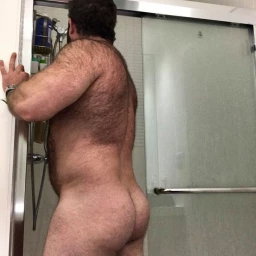 Photo by Smitty with the username @Resol702,  April 9, 2024 at 3:06 PM. The post is about the topic Gay Hairy Back