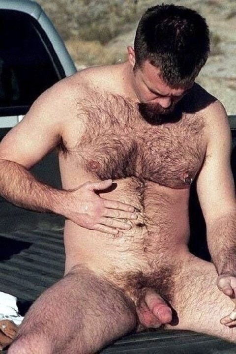 Photo by Smitty with the username @Resol702,  December 13, 2018 at 8:12 PM. The post is about the topic Gay Hairy Men