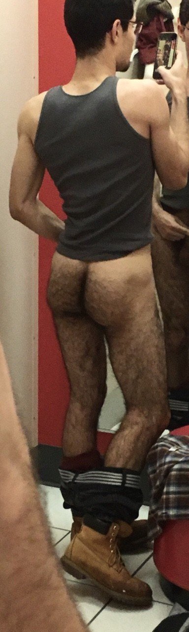 Photo by Smitty with the username @Resol702,  April 10, 2020 at 3:04 PM. The post is about the topic Hairy butt