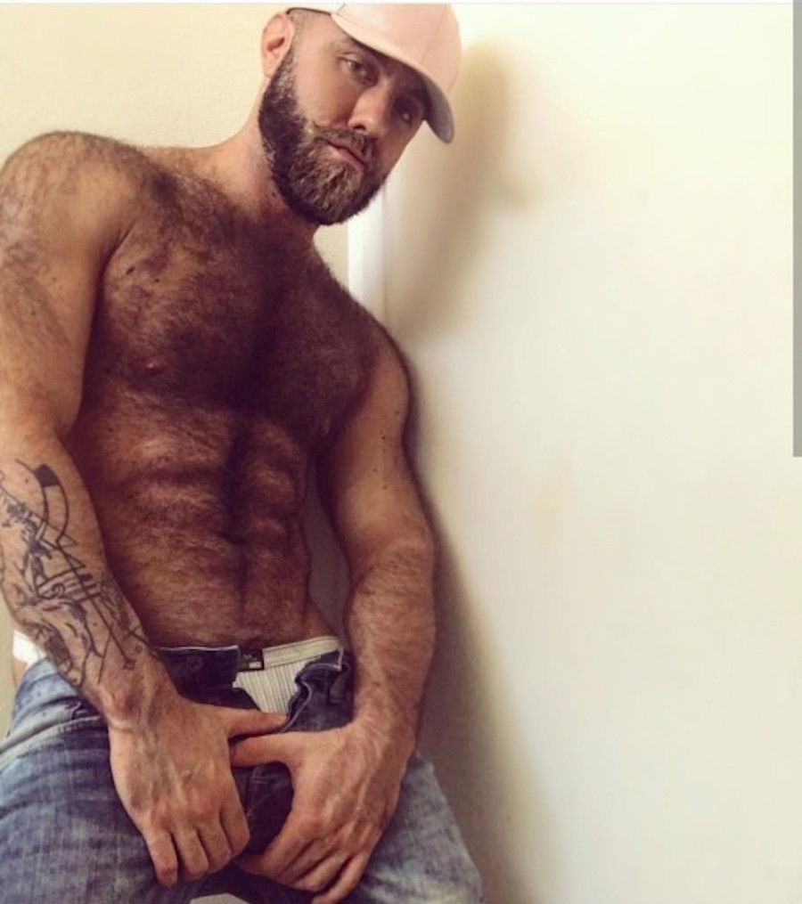 Photo by Smitty with the username @Resol702,  February 4, 2019 at 6:46 AM. The post is about the topic Gay Hairy Men