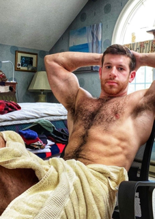 Photo by Smitty with the username @Resol702,  April 10, 2020 at 7:58 PM. The post is about the topic Gay Hairy Men