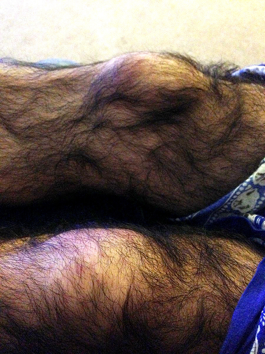 Photo by Smitty with the username @Resol702,  December 26, 2019 at 6:55 AM. The post is about the topic Gay hairy legs