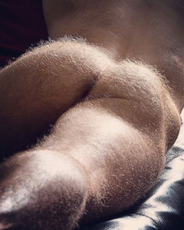 Photo by Smitty with the username @Resol702,  May 10, 2019 at 6:40 AM. The post is about the topic Hairy butt