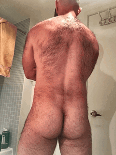 Photo by Smitty with the username @Resol702,  March 1, 2021 at 5:49 AM. The post is about the topic Gay Hairy Back