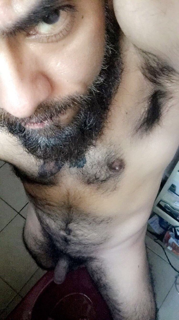 Photo by Smitty with the username @Resol702,  January 9, 2020 at 6:28 PM. The post is about the topic Gay Hairy Men