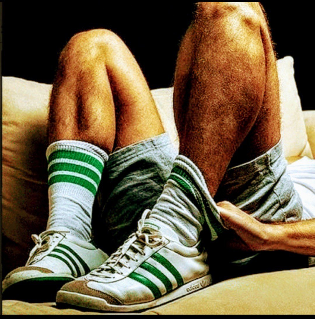 ноги мужские волосатые в носках фото 96