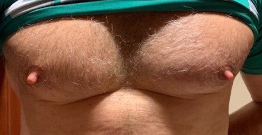 Photo by Smitty with the username @Resol702,  January 28, 2020 at 5:06 PM. The post is about the topic male nipples