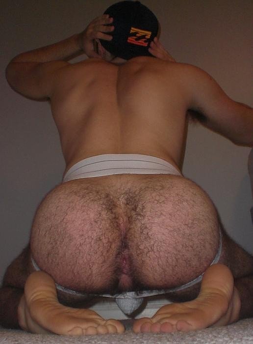 Photo by Smitty with the username @Resol702,  January 22, 2019 at 4:05 PM. The post is about the topic Hairy butt