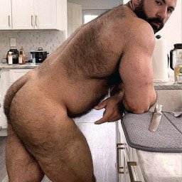Photo by Smitty with the username @Resol702,  February 4, 2024 at 4:57 PM. The post is about the topic Gay Hairy Back